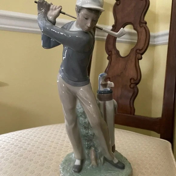 LIADRO. Golfer10”